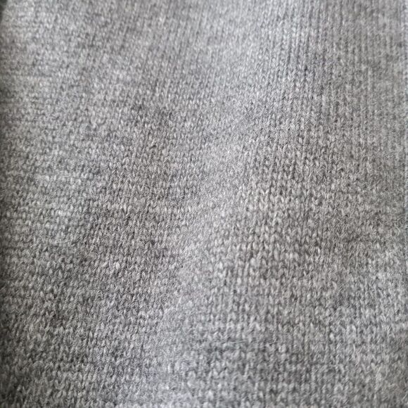 BCBGMaxAzria Grey Long Sleeve Lightweight Wool Blend Cardigan Women's Medium - Picture 9 of 10